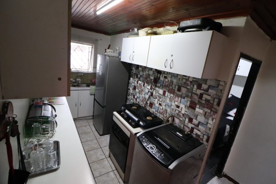 5 Bedroom Property for Sale in Lentegeur Western Cape